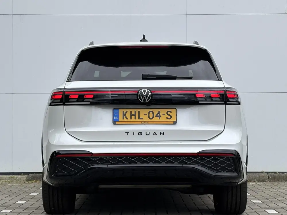 Volkswagen Tiguan 1.5 eHybrid R-Line Black Style | TREKHAAK uit 2025, foto 14