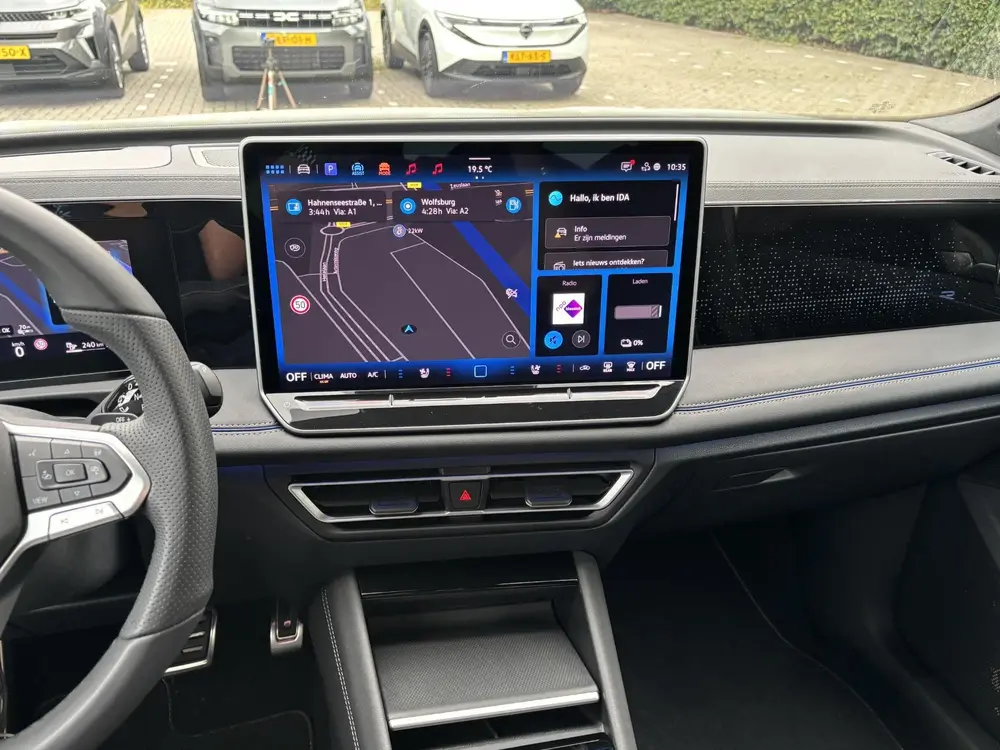 Volkswagen Tiguan 1.5 eHybrid R-Line Black Style | TREKHAAK uit 2025, foto 19