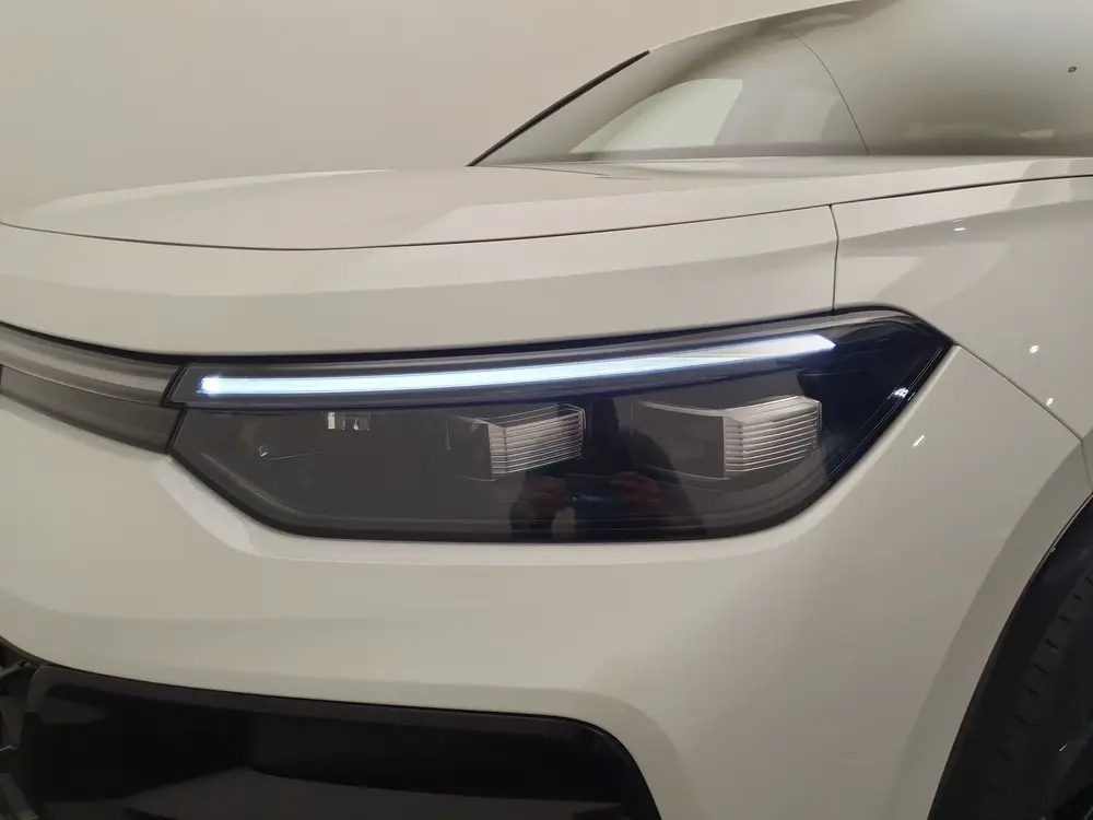 Volkswagen Tayron 1.5 eHybrid 272pk DSG/AUT R-Line Wegklapba uit 2025, foto 15