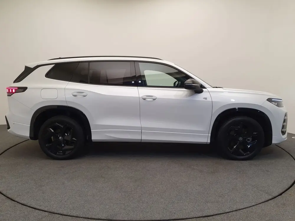 Volkswagen Tayron 1.5 eHybrid 272pk DSG/AUT R-Line Wegklapba uit 2025, foto 6