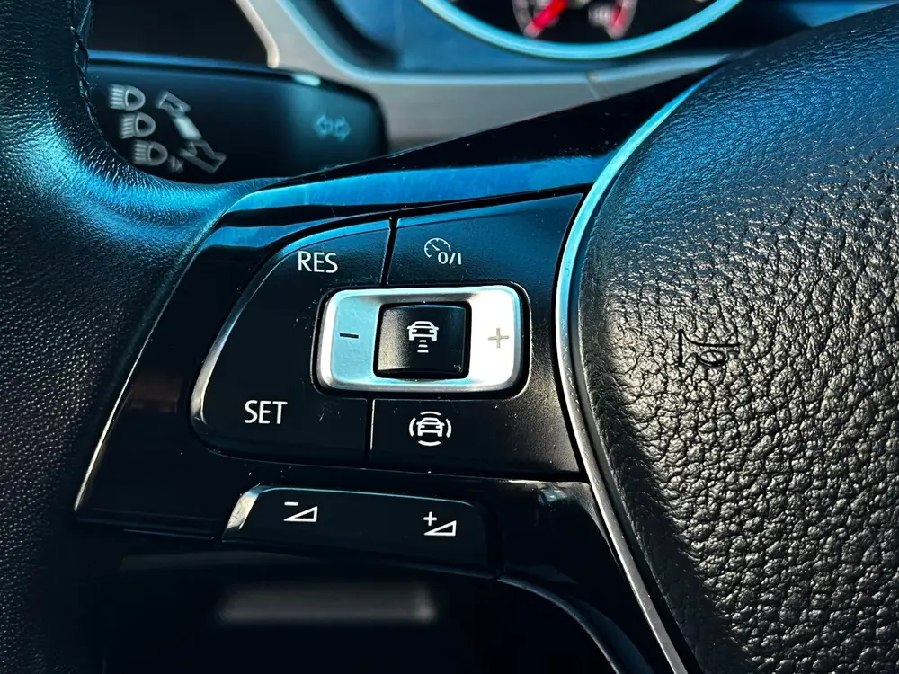 Volkswagen TOURAN 1.5 TSI Highline 7p Carplay__Clima_17''LMV uit 2021, foto 14
