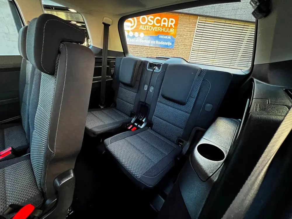 Volkswagen TOURAN 1.5 TSI Highline 7p Carplay__Clima_17''LMV uit 2021, foto 5