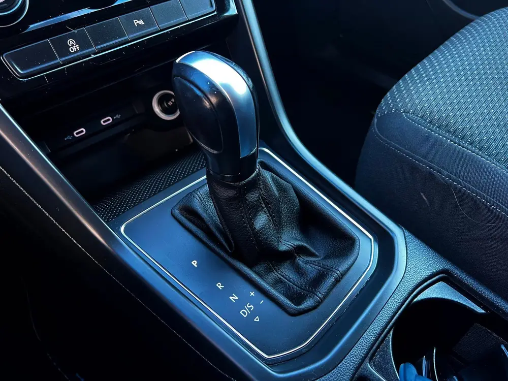 Volkswagen TOURAN 1.5 TSI Highline 7p Carplay__Clima_17''LMV uit 2021, foto 9