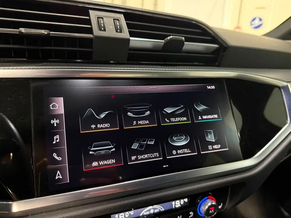 Audi Q3 35 TFSI S Line bedition Automaat Navi Crui uit 2019, foto 16