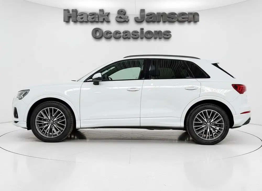 Audi Q3 35 TFSI S Line bedition Automaat Navi Crui uit 2019, foto 6