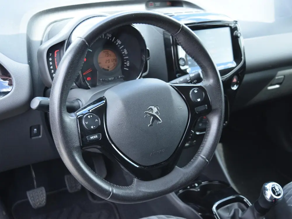Peugeot 108 1.0 e-VTi Allure Climate control l Camera uit 2021, foto 6