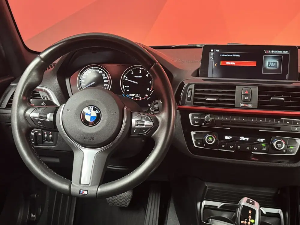 BMW 1-Serie 120d Sport Line Edition M-Pakket | Automaat | Tr uit 2019, foto 3