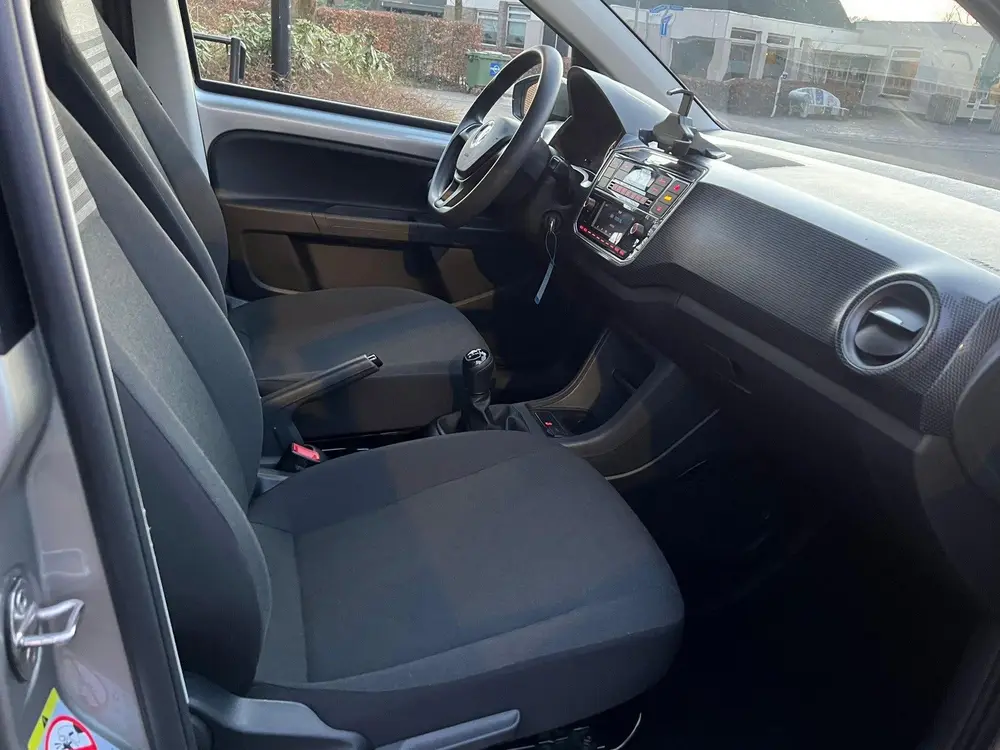 Volkswagen Up! 1.0/Clima/Cruise/Camera/PDC/Elekt. Raam/NAP uit 2023, foto 13