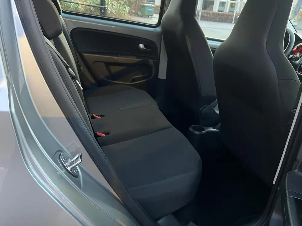 Volkswagen Up! 1.0/Clima/Cruise/Camera/PDC/Elekt. Raam/NAP uit 2023, foto 14