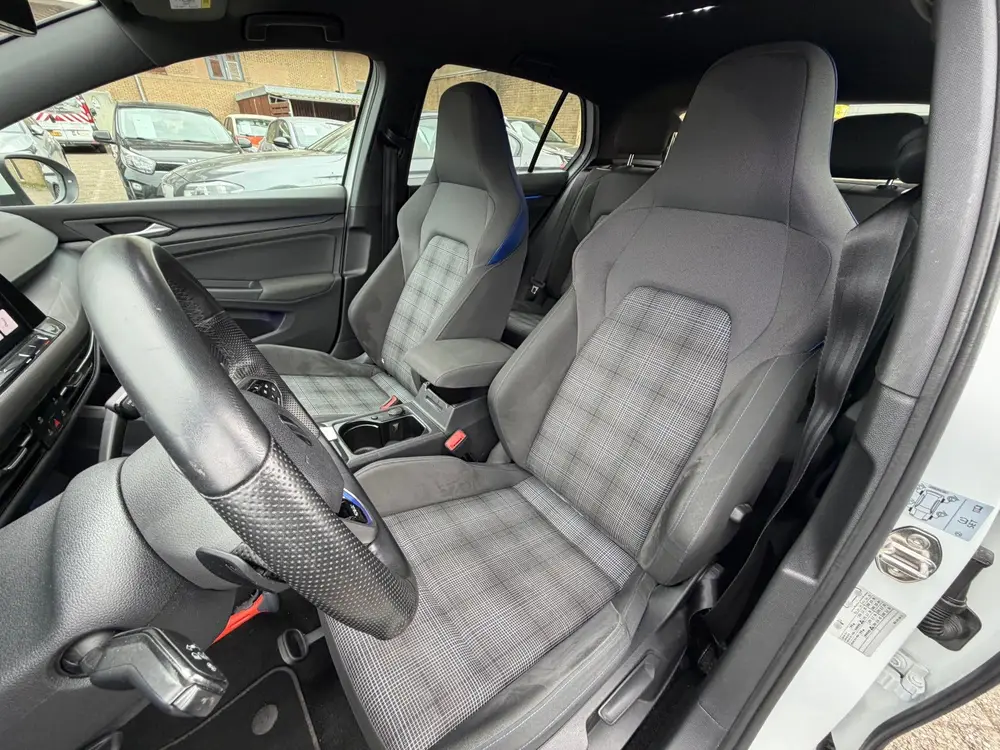 Volkswagen Golf 1.4 eHybrid GTE|Sfeerverlichting|Cruise|Stoe uit 2021, foto 14
