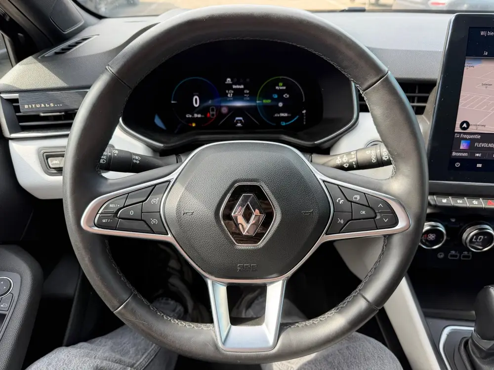Renault Clio 1.6 E-Tech Hybrid 145 Techno uit 2023, foto 5