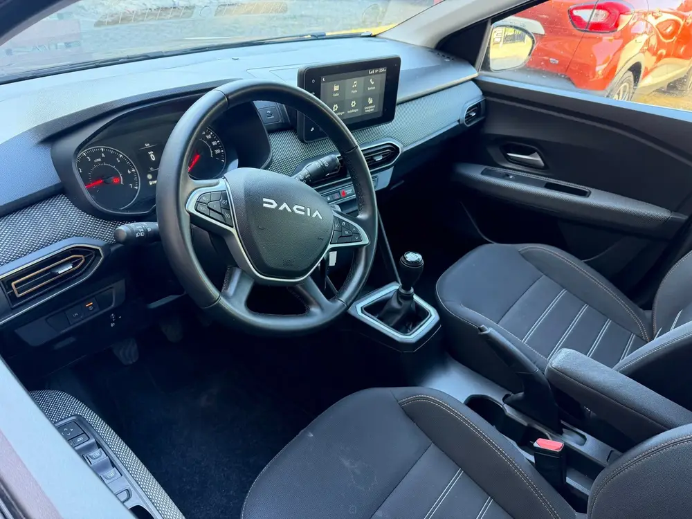 Dacia Sandero 1.0 TCe 100 ECO-G Expression uit 2025, foto 2