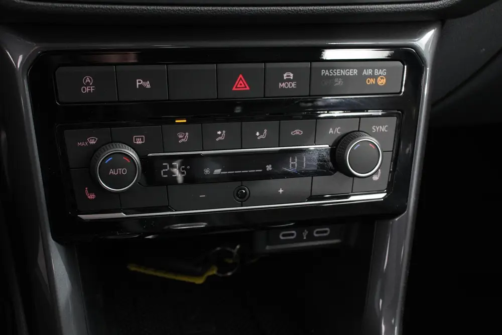 Volkswagen T-Cross 1.5 TSI DSG Style Team Navigatie Apple Ca uit 2021, foto 18