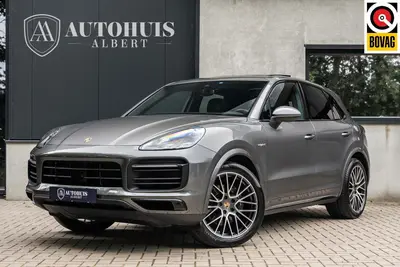 Porsche Cayenne E-Hybrid Lucht Pano Bose Matrix Chrono 21" uit 2020