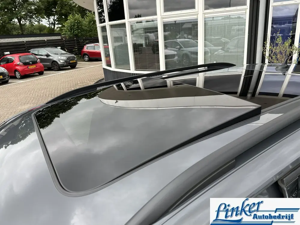 Volkswagen Tiguan 1.5 TSI R-Line - PANODAK EL-TREKH CAMERA uit 2022, foto 12