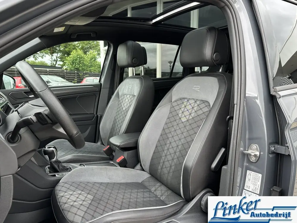 Volkswagen Tiguan 1.5 TSI R-Line - PANODAK EL-TREKH CAMERA uit 2022, foto 15