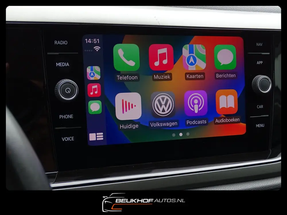 Volkswagen Polo 1.0 TSI Carplay Virtual Parkeersensor Xenon uit 2022, foto 2
