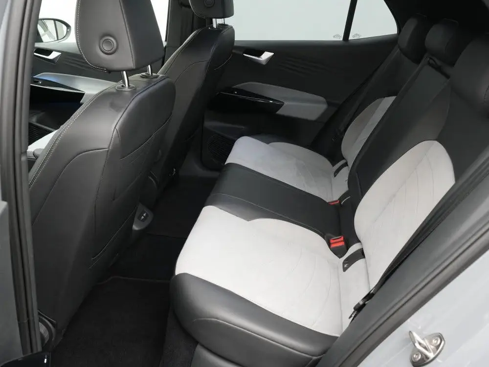 Volkswagen ID.3 Pro S 77 kWh | Navigatie | Stoelverwarming | uit 2022, foto 15