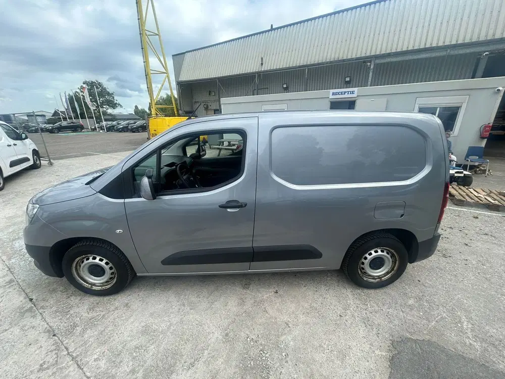 Opel Combo 1.5D L1H1 Edition euro 6 uit 2020, foto 3