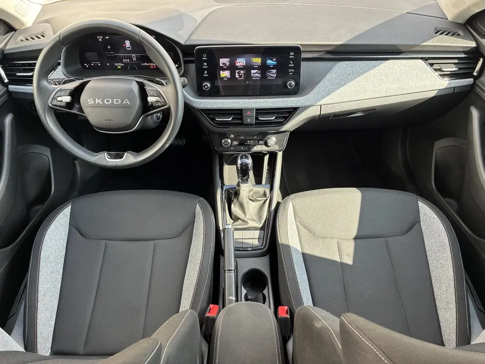 Skoda Scala 1.0 TSI DSG Automaat Selection uit 2025, foto 2