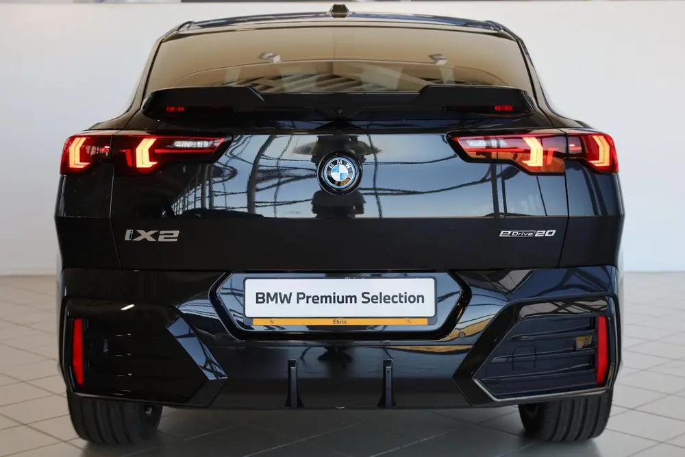 BMW iX2 eDrive20 uit 2026, foto 5
