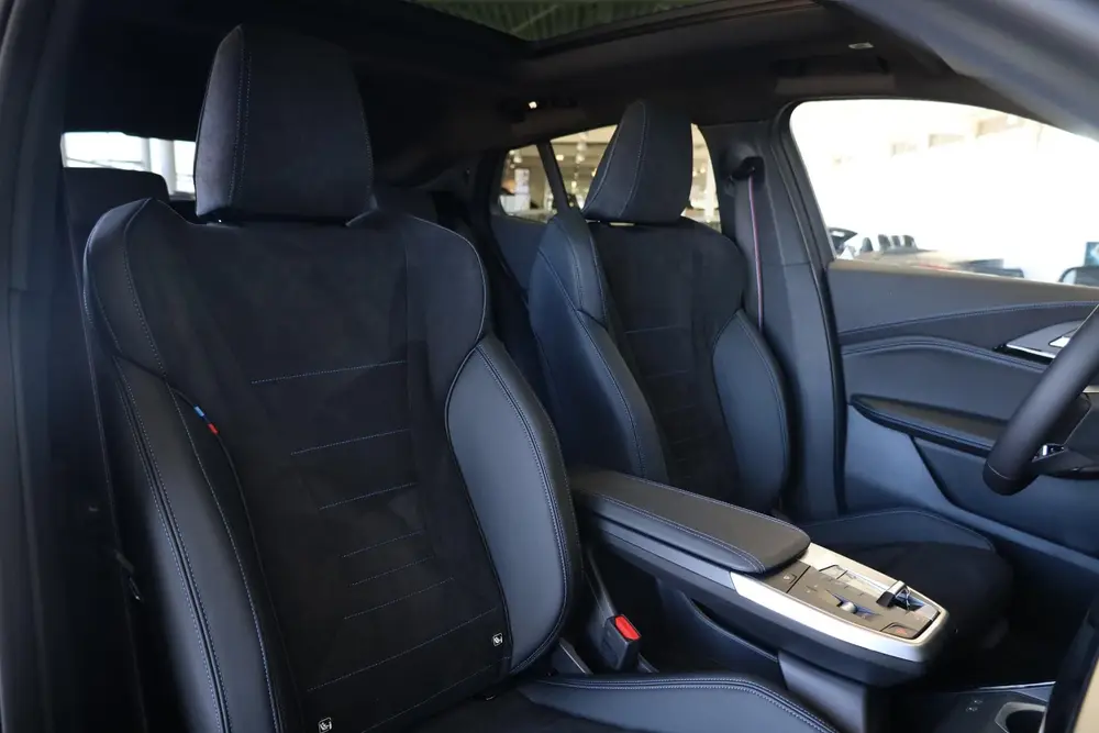 BMW iX2 eDrive20 uit 2026, foto 8