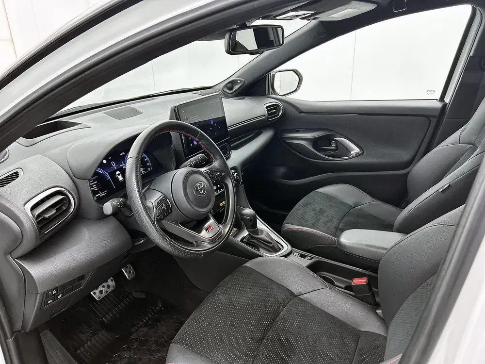 Toyota Yaris 1.5 Hybrid 130 GR SPORT + uit 2024, foto 18