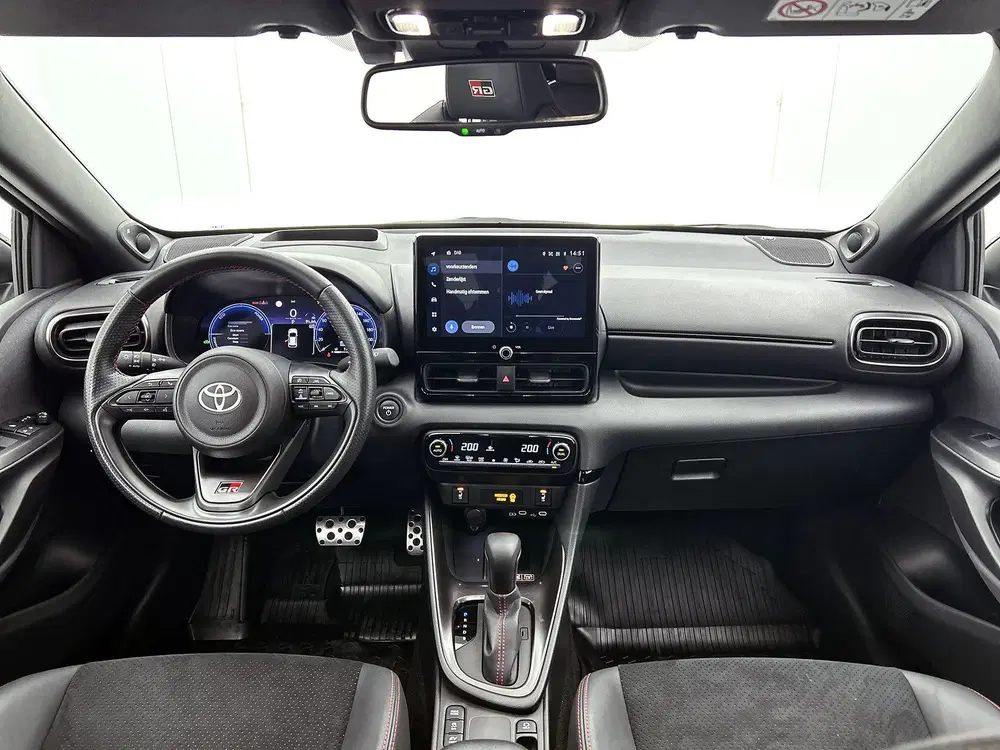 Toyota Yaris 1.5 Hybrid 130 GR SPORT + uit 2024, foto 4