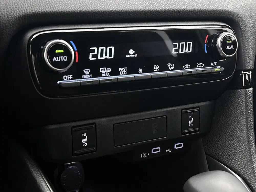 Toyota Yaris 1.5 Hybrid 130 GR SPORT + uit 2024, foto 9