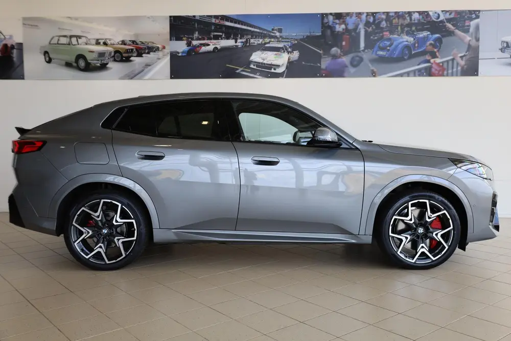 BMW iX2 eDrive20 uit 2026, foto 3