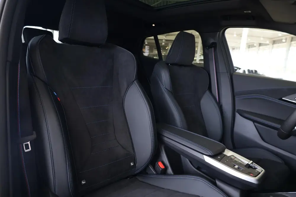 BMW iX2 eDrive20 uit 2026, foto 9