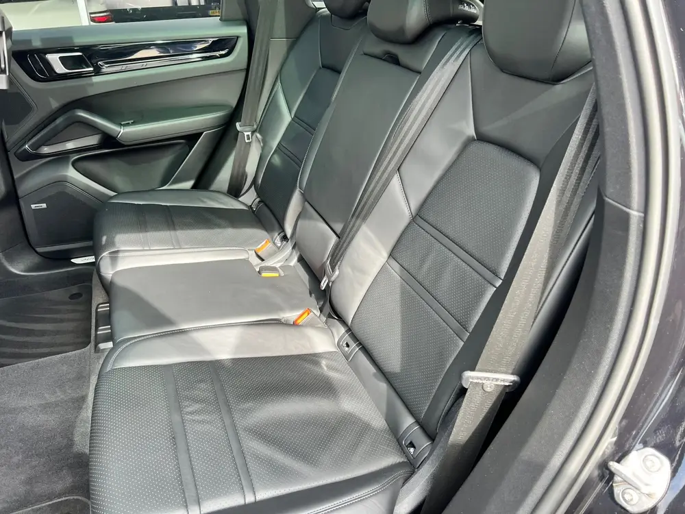 Porsche Cayenne 3.0 E-Hybrid uit 2020, foto 11