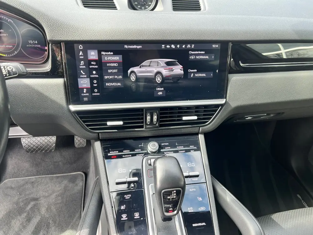Porsche Cayenne 3.0 E-Hybrid uit 2020, foto 16