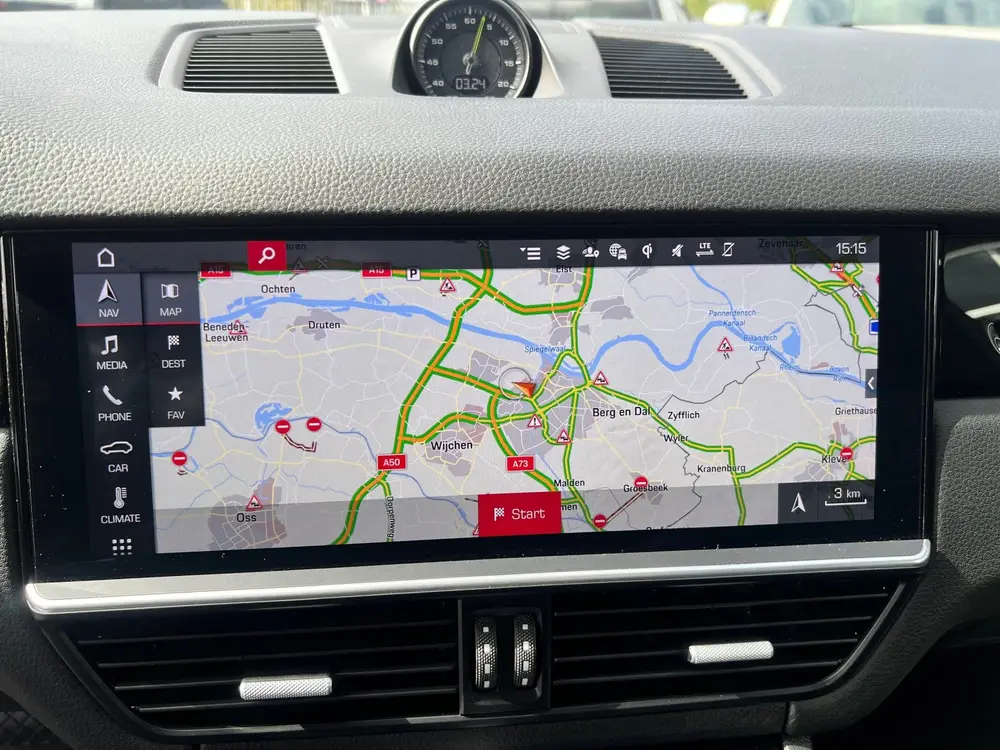 Porsche Cayenne 3.0 E-Hybrid uit 2020, foto 17