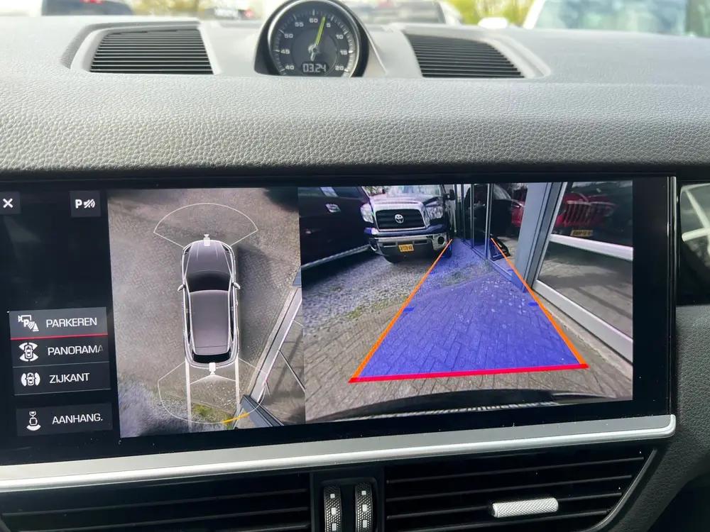 Porsche Cayenne 3.0 E-Hybrid uit 2020, foto 18