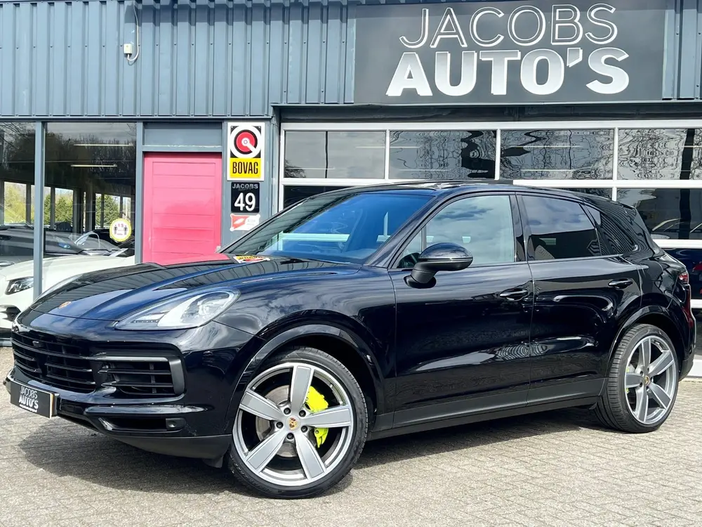 Porsche Cayenne 3.0 E-Hybrid uit 2020, foto 2