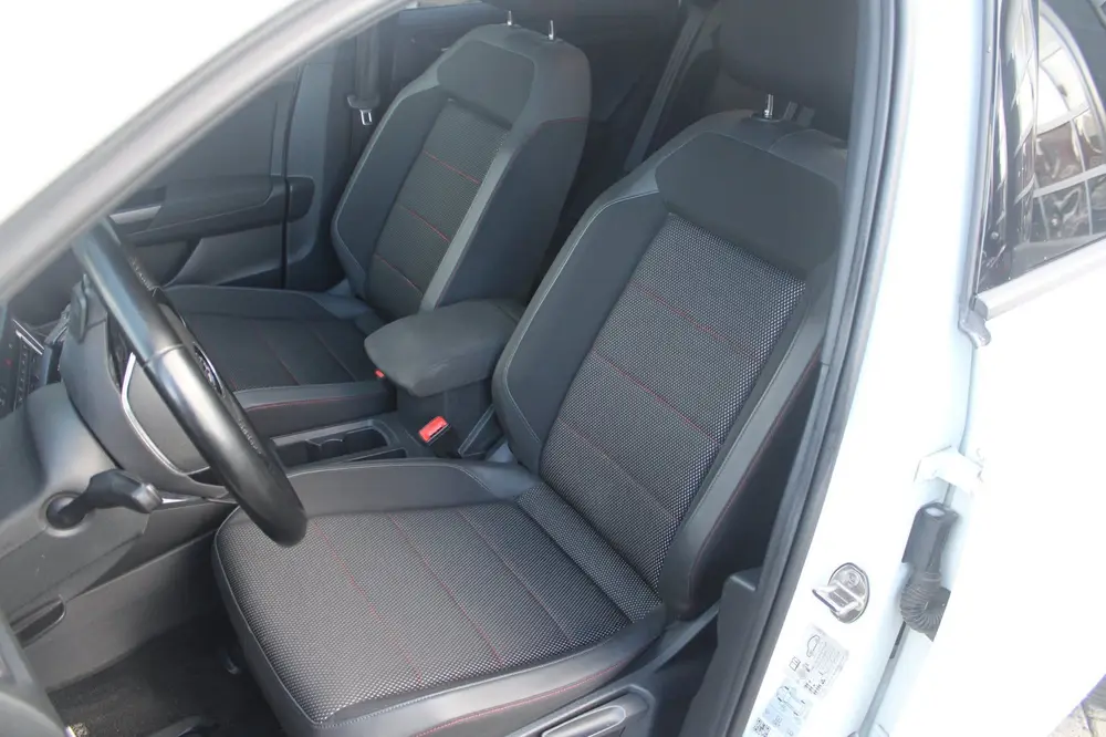 Volkswagen T-Roc 1.5 TSI R-Line Org NL | Af. Trekhaak | Virt uit 2020, foto 3