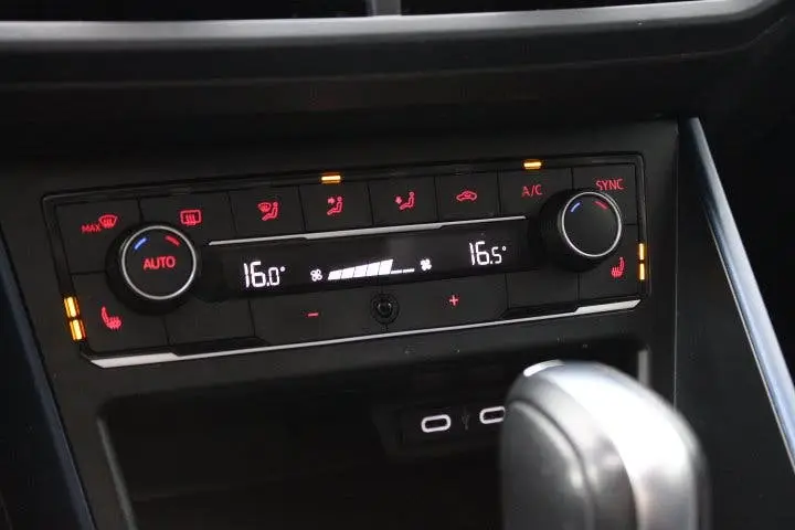 Volkswagen Polo 1.0 TSI Highline - Panorama dak - Cruise con uit 2020, foto 16