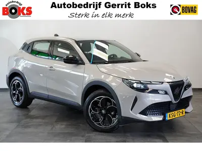 Alfa Romeo Junior Elettrica 54 kWh PDC ACC 18" LED uit 2025