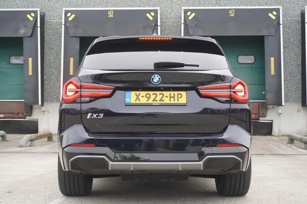 BMW iX3 286pk High Executive 80 kWh uit 2023, foto 11