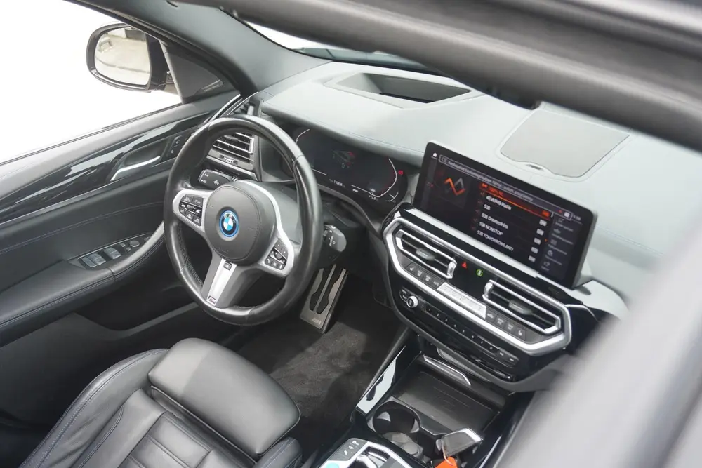 BMW iX3 286pk High Executive 80 kWh uit 2023, foto 5