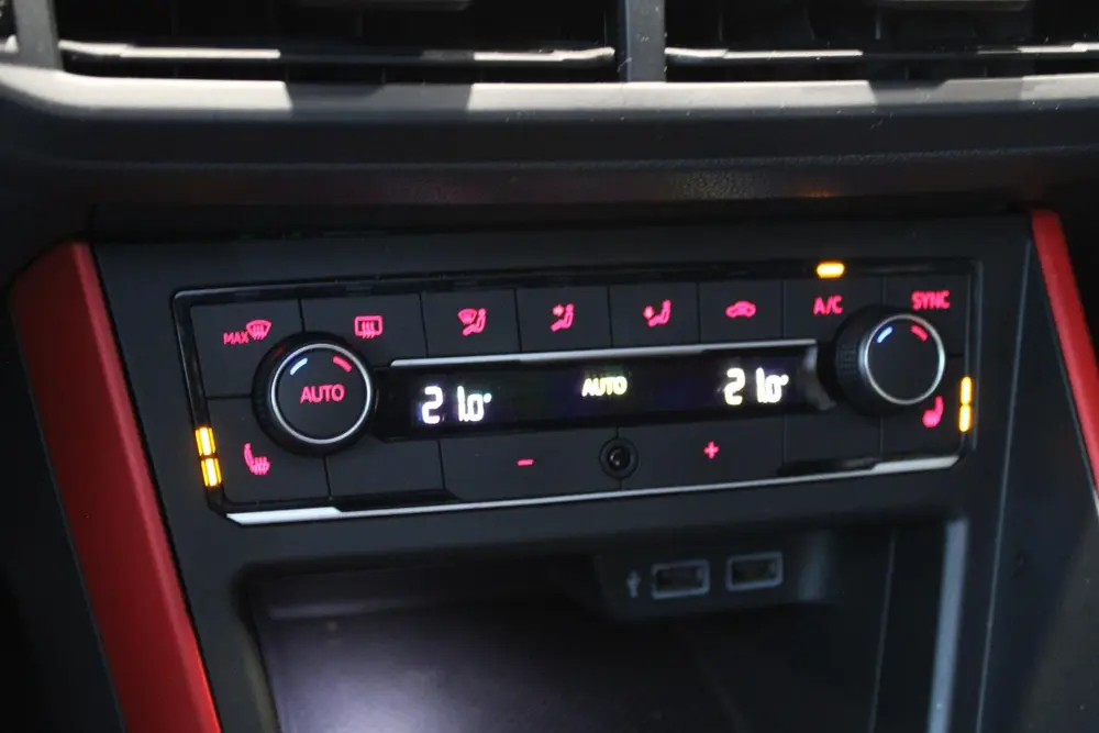 Volkswagen Polo 2.0 TSI GTI DSG | Pan.Dak | Led Koplampen | uit 2020, foto 10