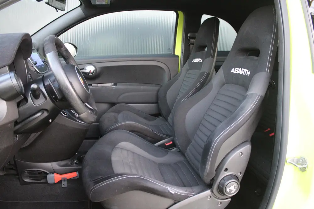 Abarth 595 Competizione 70th Anniversary 1.4 T-Jet | Pan.Dak uit 2020, foto 4