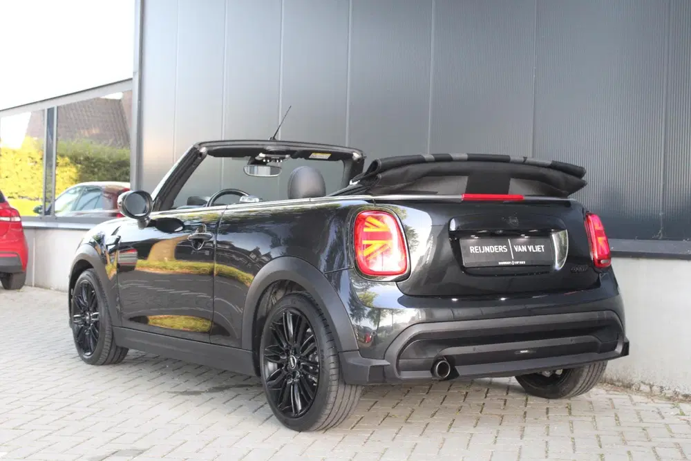 Mini Cooper 1.5 Cabriolet Classic uit 2023, foto 16