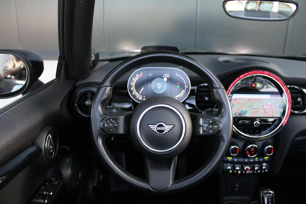 Mini Cooper 1.5 Cabriolet Classic uit 2023, foto 5