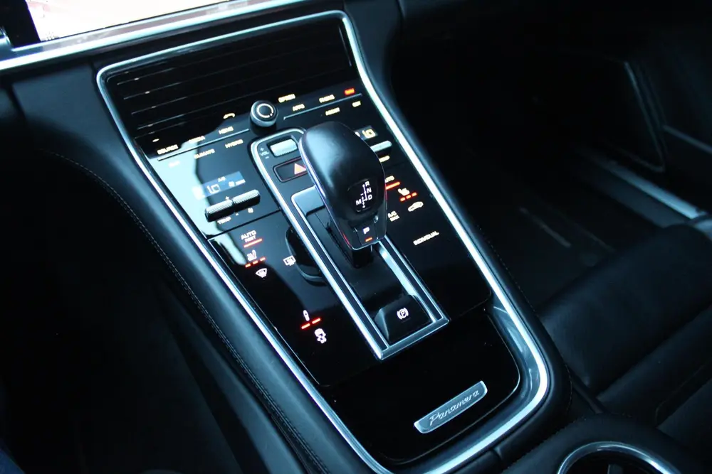 Porsche Panamera 4 E-Hybrid 2.9-V6 uit 2019, foto 10