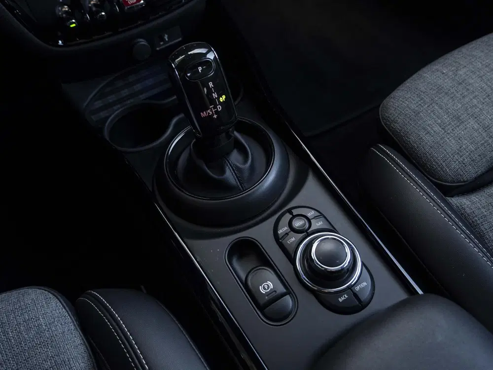 Mini Clubman Cooper Aut. Richmond Park Edition uit 2021, foto 13