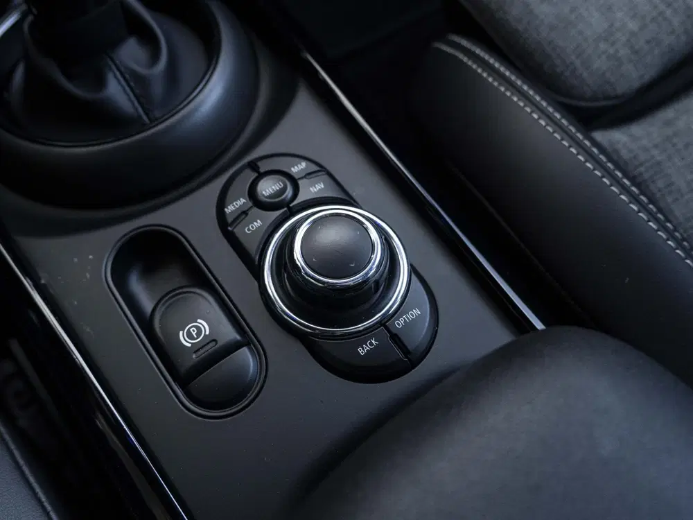 Mini Clubman Cooper Aut. Richmond Park Edition uit 2021, foto 15