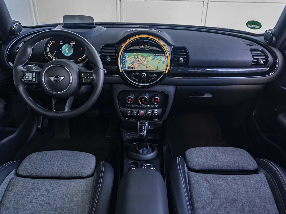 Mini Clubman Cooper Aut. Richmond Park Edition uit 2021, foto 3