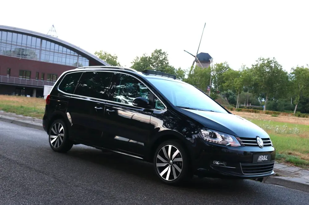 Volkswagen Sharan 1.4 TSI Highline 7-persoons Fully Loaded a uit 2021